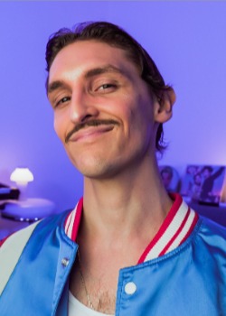 Cv main photo