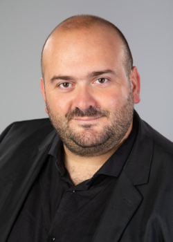 Cv main photo